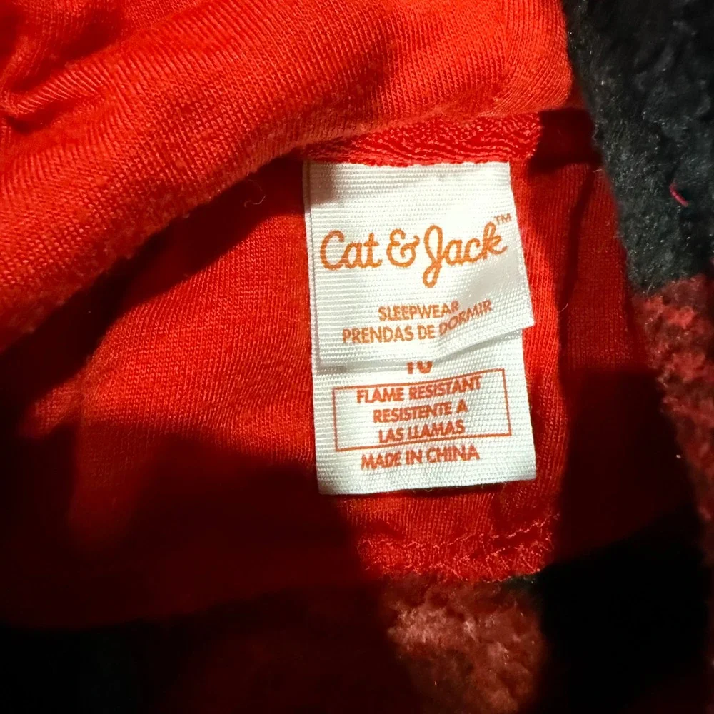 Cat & Jack Kids Size 10 Red Black Buffalo Plaid Fleece Hooded Suit Pajamas